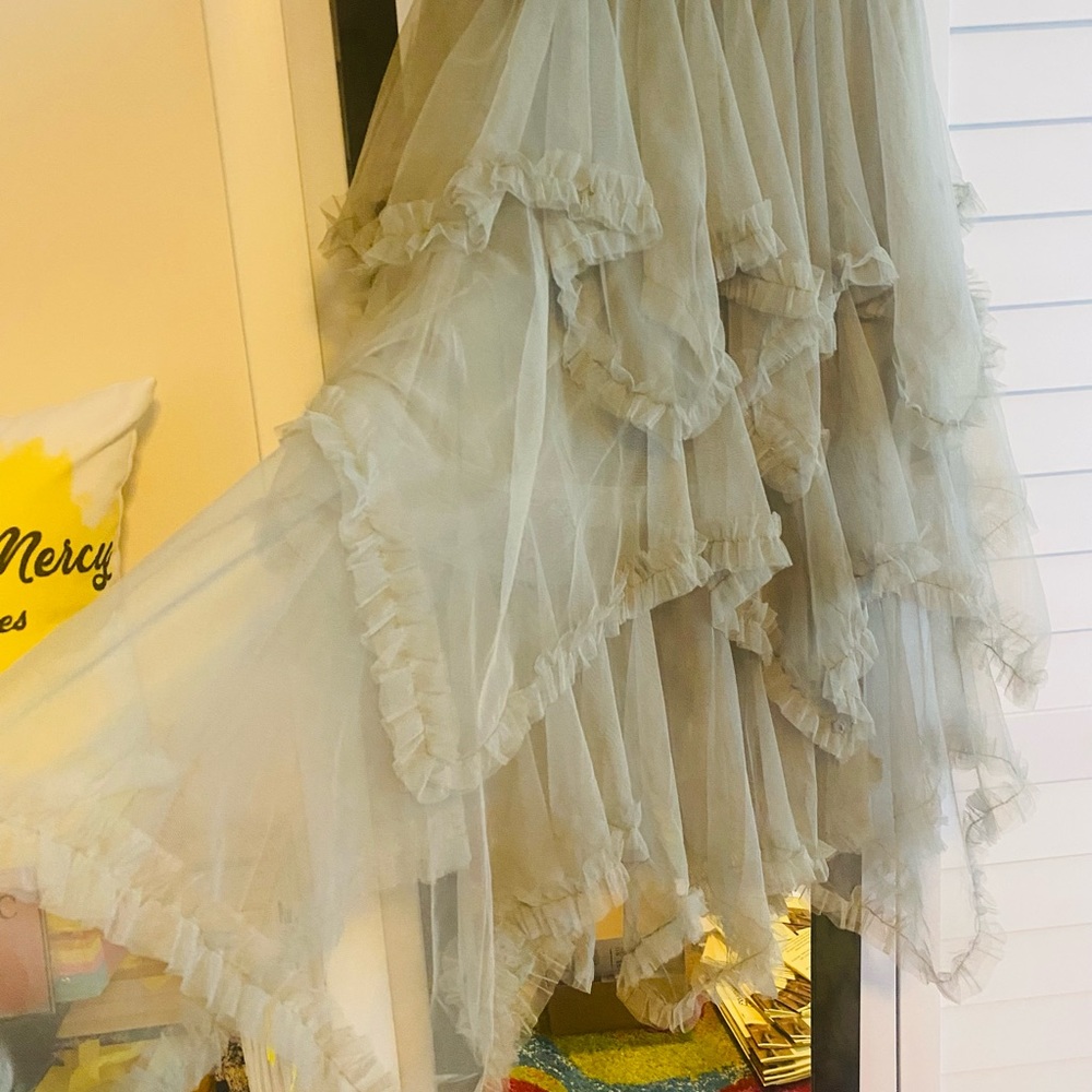Tulle asymmetric skirt
